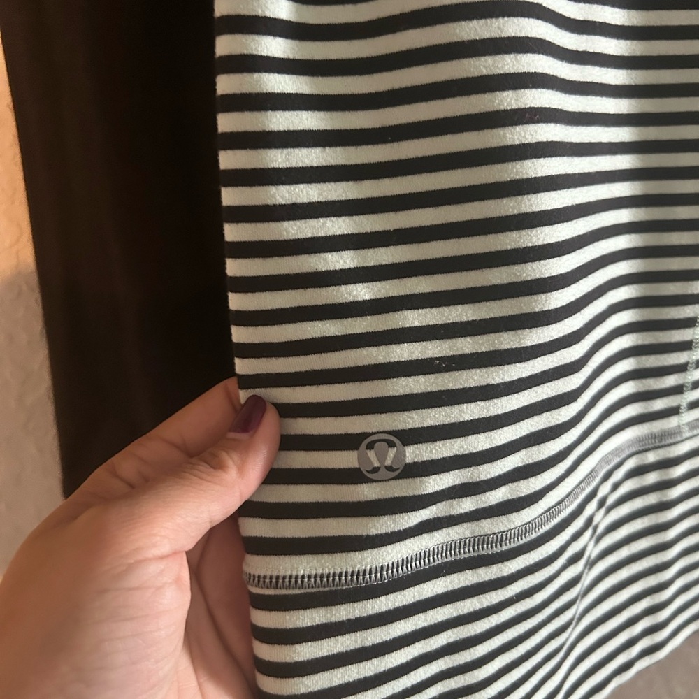 Lululemon Athletica Mint Green and Black Striped Jacket - Picture 2 of 3